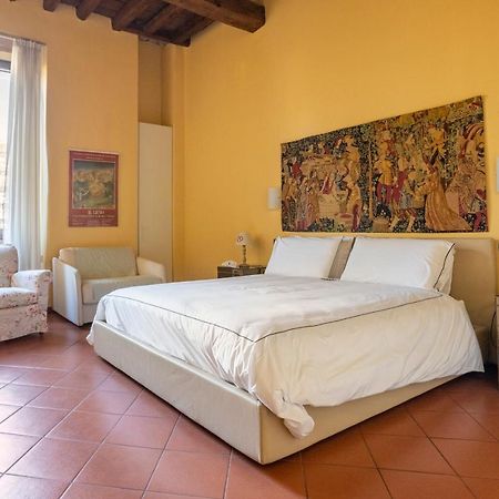 Casa Duchesse Al Castello Apartment แฟร์รารา ภายนอก รูปภาพ