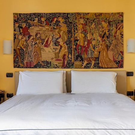 Casa Duchesse Al Castello Apartment แฟร์รารา ภายนอก รูปภาพ