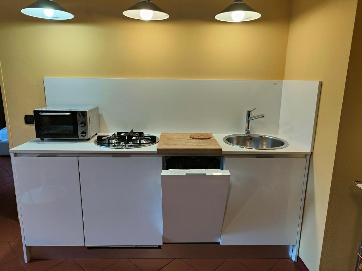 Casa Duchesse Al Castello Apartment แฟร์รารา ภายนอก รูปภาพ